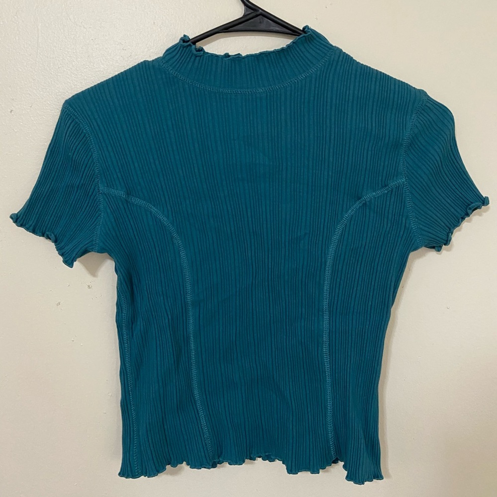 Teal Cropped Lettuce Trim Wild Fable top
